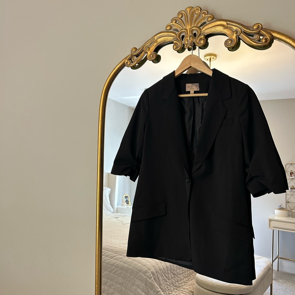Elegant Black Women's Blazer